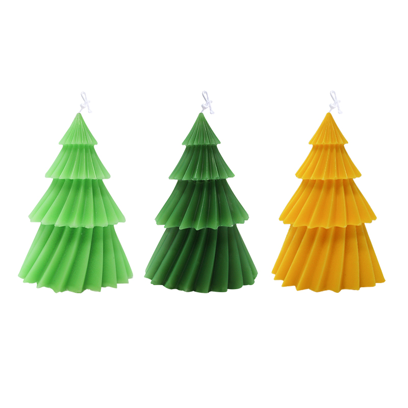 Üç renkli origami yılbaşı ağacı
